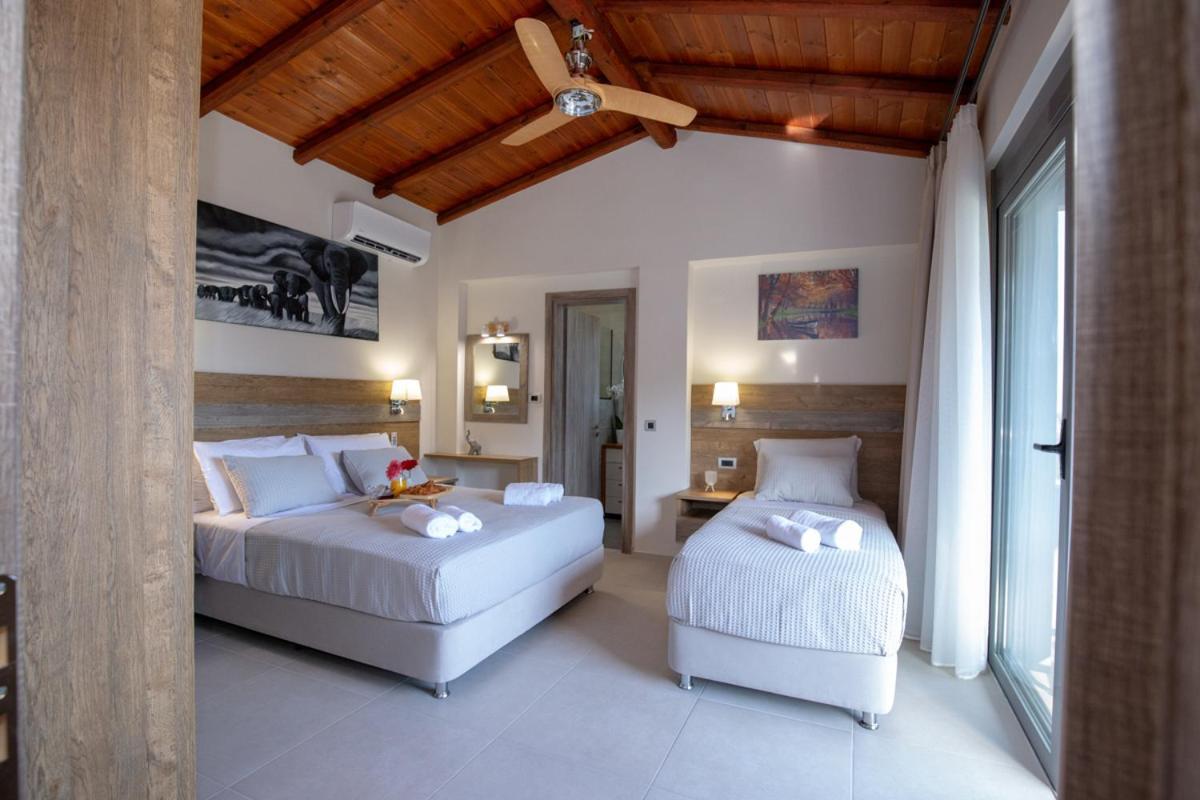 Villa Achlia ภายนอก รูปภาพ